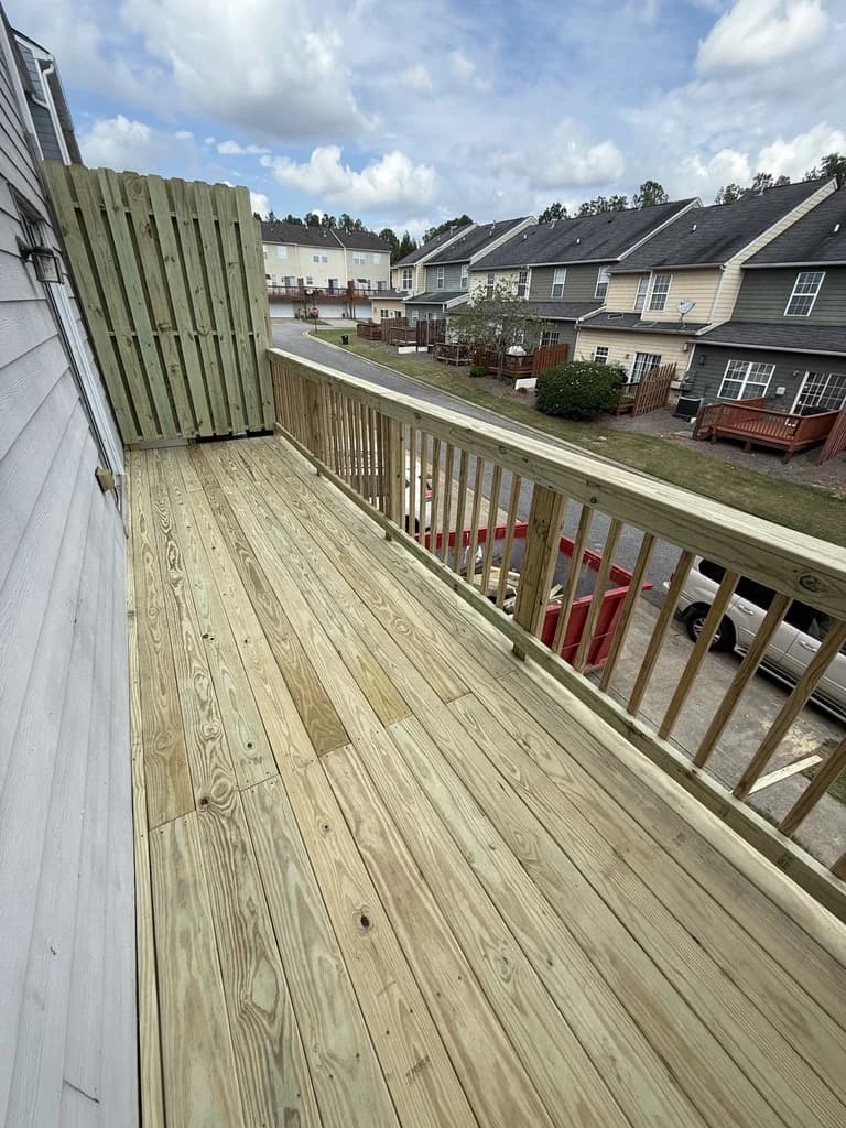 Townhouse Deck with 21ft LVL Beam Span - Photo 3